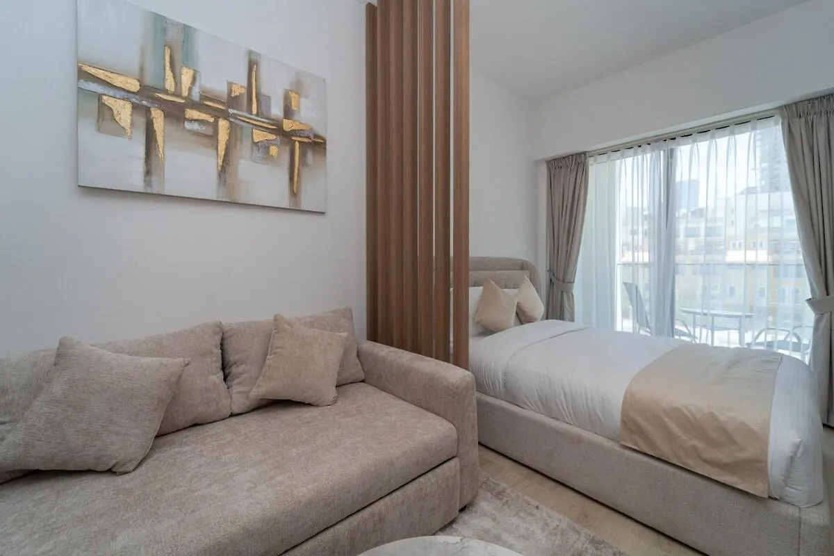 Elegant Jvc Stay Luxury Amid Nature Dubai 0*,  Emirati Arabi Uniti
