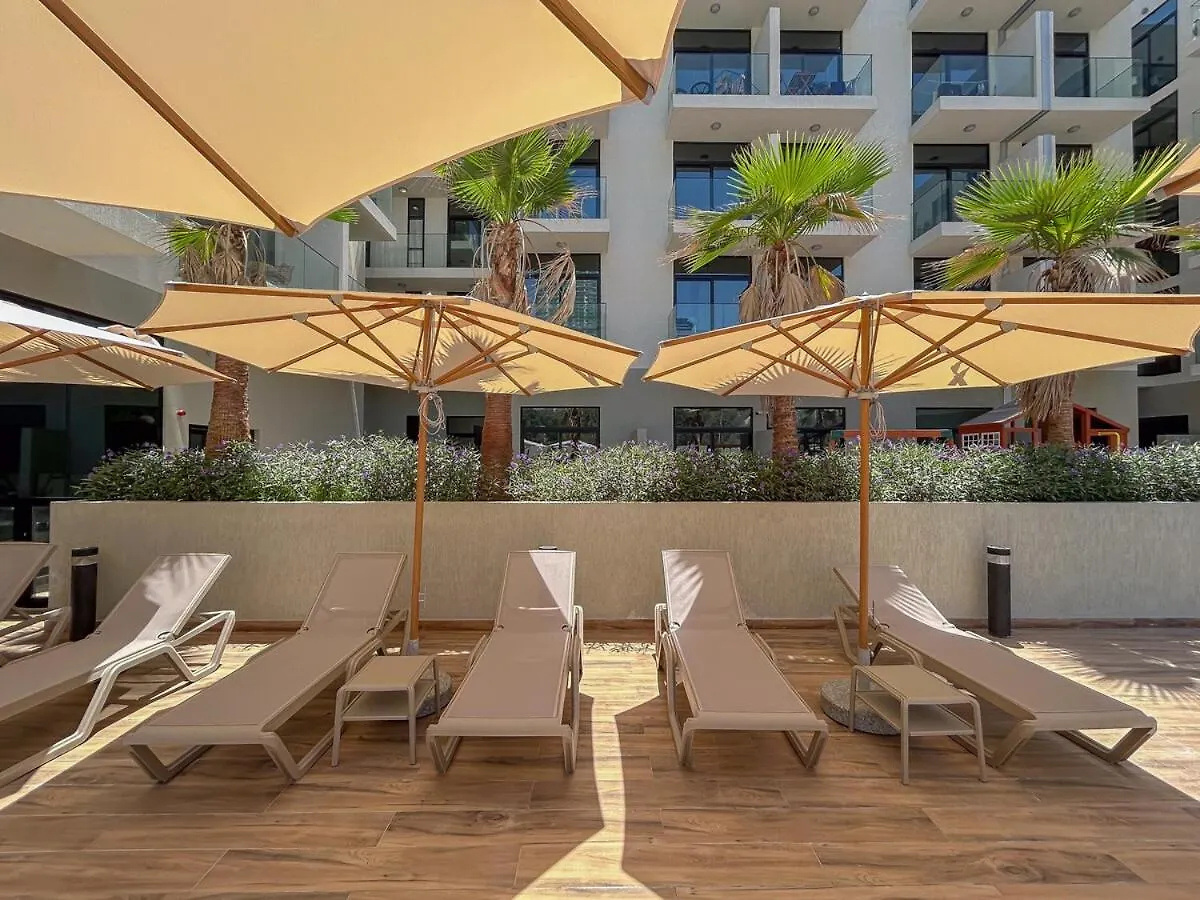 Appartamento Elegant Jvc Stay Luxury Amid Nature Dubai