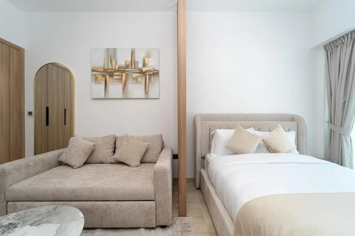 Elegant Jvc Stay Luxury Amid Nature Dubai 0*,  Emirati Arabi Uniti