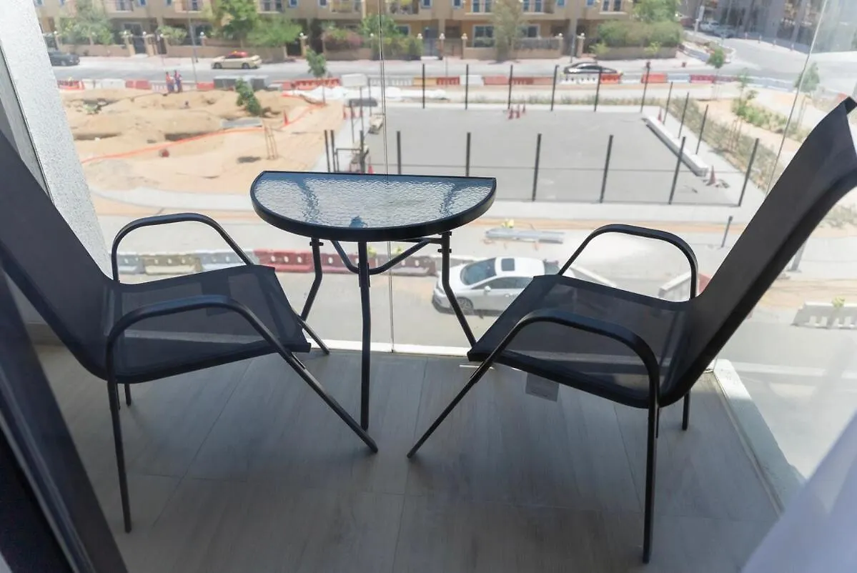 Elegant Jvc Stay Luxury Amid Nature Dubai Emirati Arabi Uniti