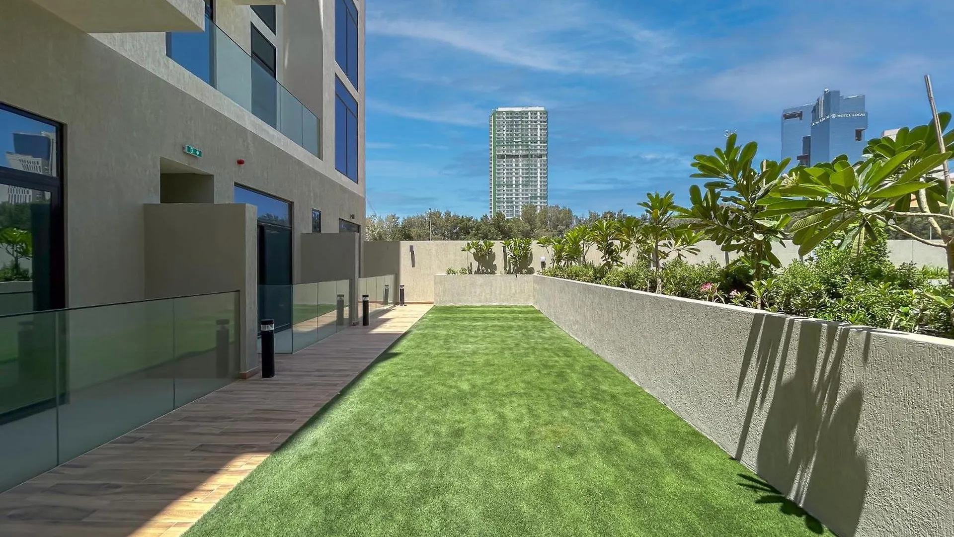 Elegant Jvc Stay Luxury Amid Nature Dubai 0*,  Emirati Arabi Uniti