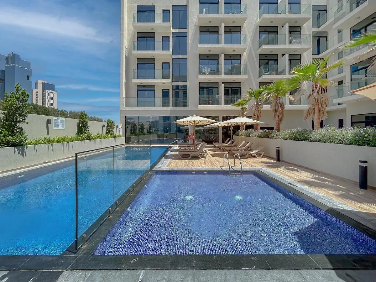 Elegant Jvc Stay Luxury Amid Nature Dubai Apartment