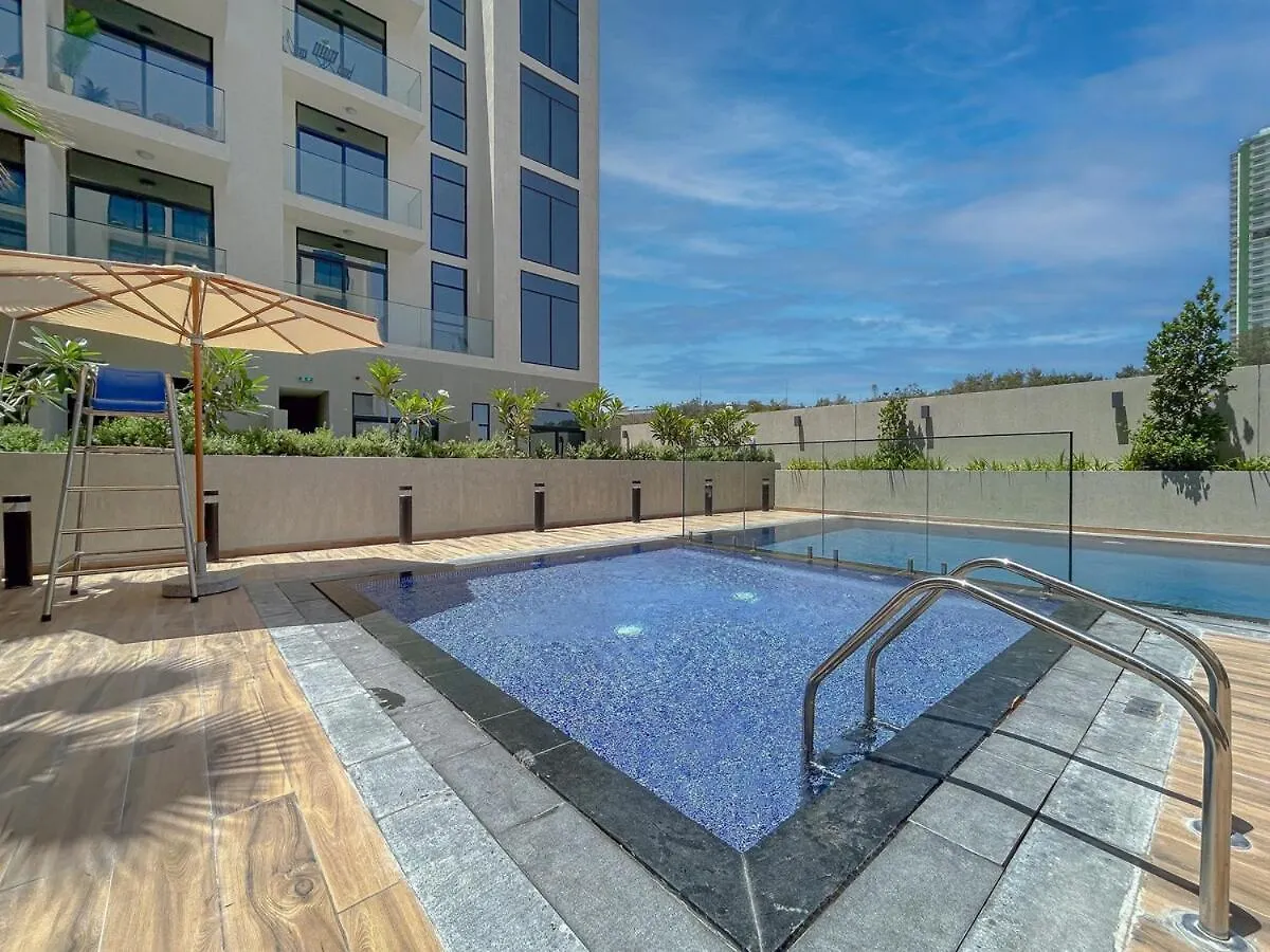 Elegant Jvc Stay Luxury Amid Nature Dubai