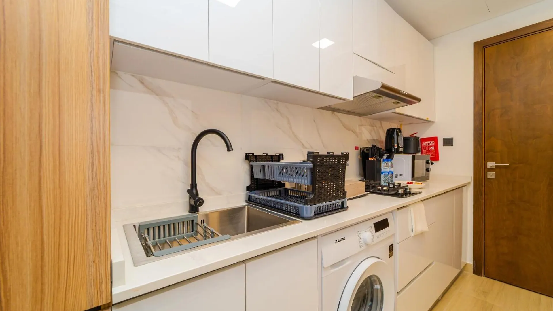 Apartment Elegant Jvc Stay Luxury Amid Nature Dubai