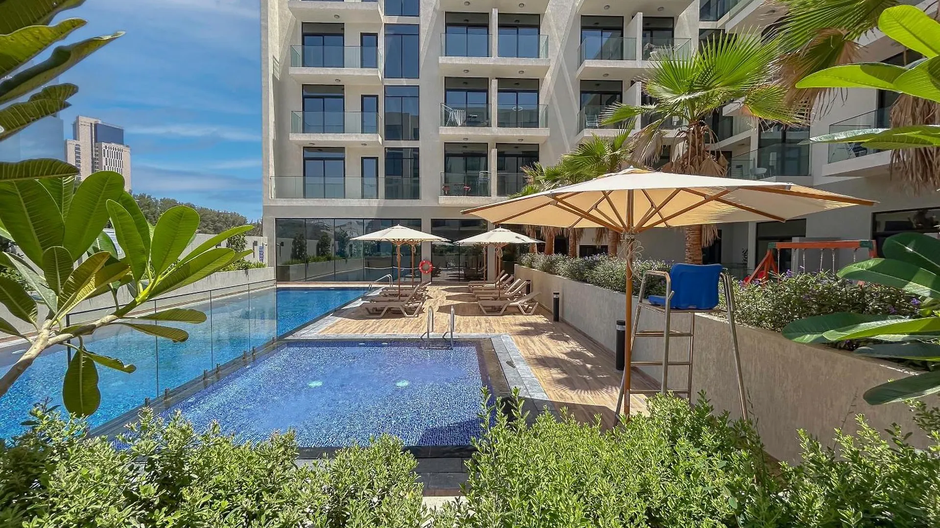 Apartment Elegant Jvc Stay Luxury Amid Nature Dubai United Arab Emirates