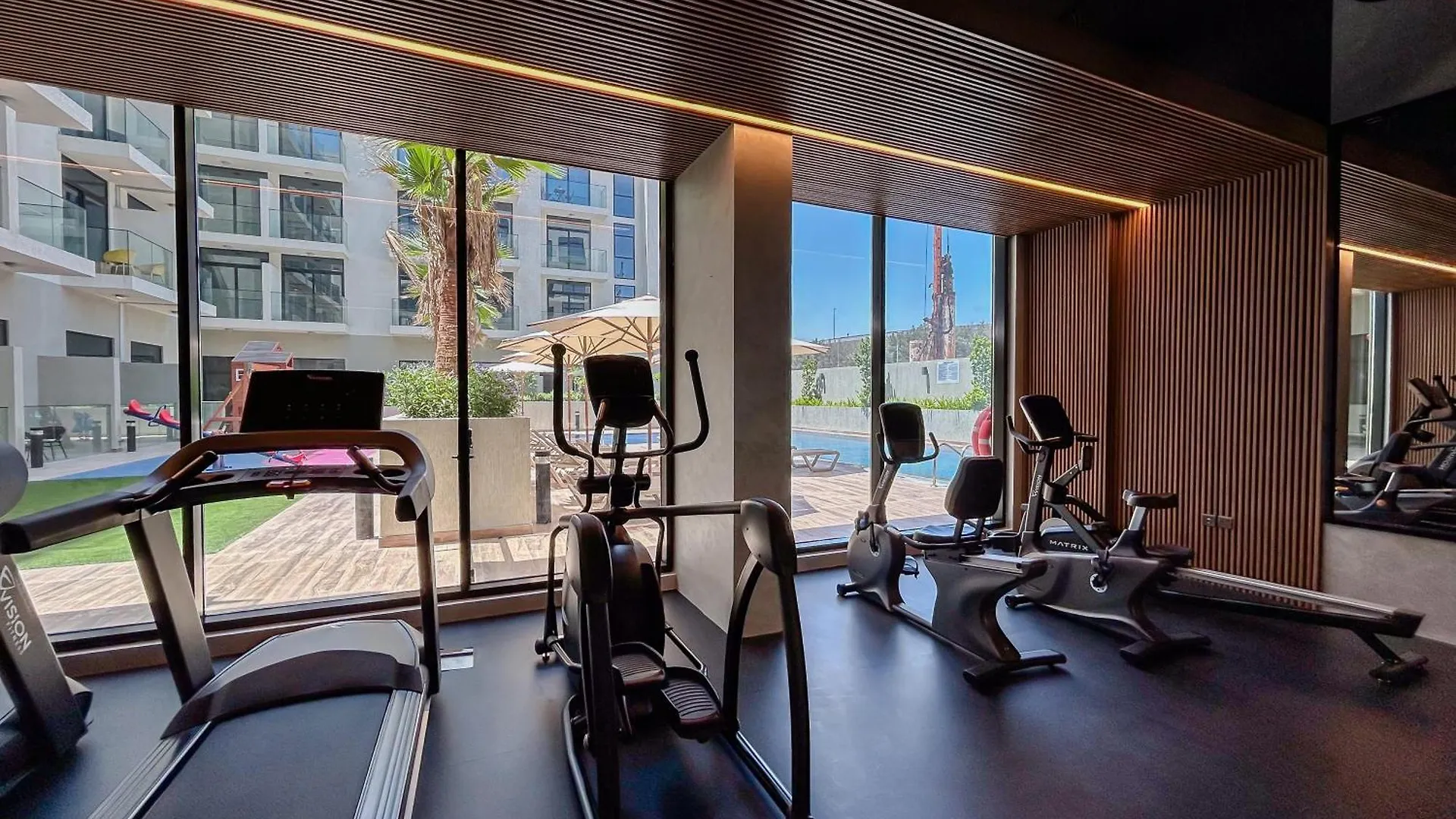 Elegant Jvc Stay Luxury Amid Nature Dubai United Arab Emirates