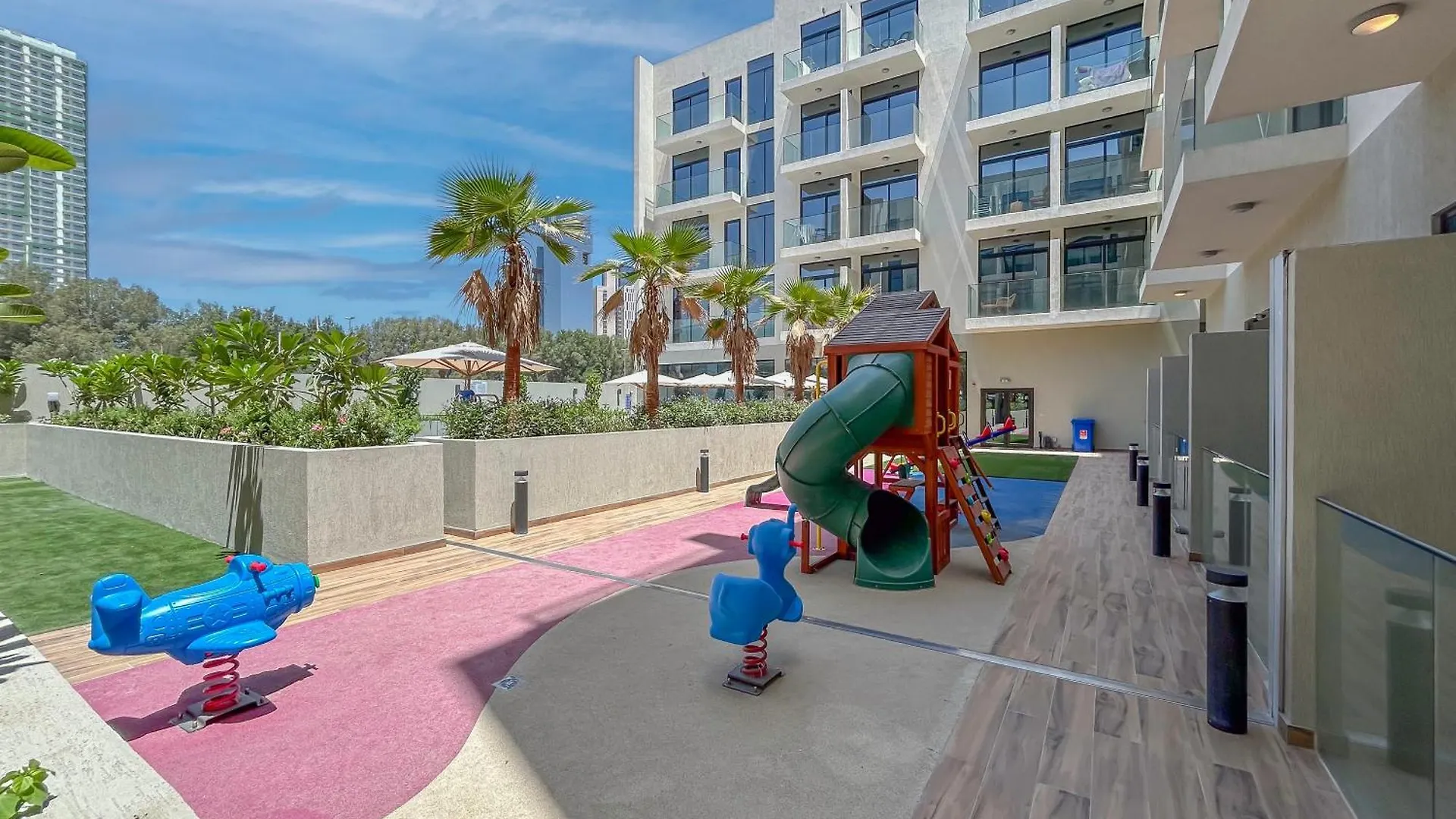 Elegant Jvc Stay Luxury Amid Nature Dubai 0*,