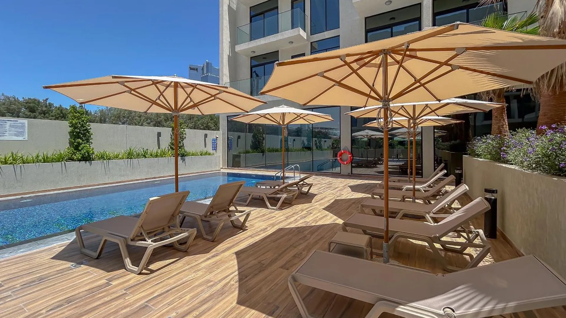 Elegant Jvc Stay Luxury Amid Nature Dubai Apartment